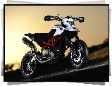 Handbary, Ducati Hypermotard 1100 Evo