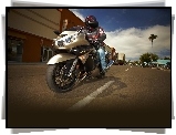 Test, Kawasaki ZZR 1400, Miasto