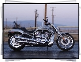 Srebrny, Harley Davidson V-Rod