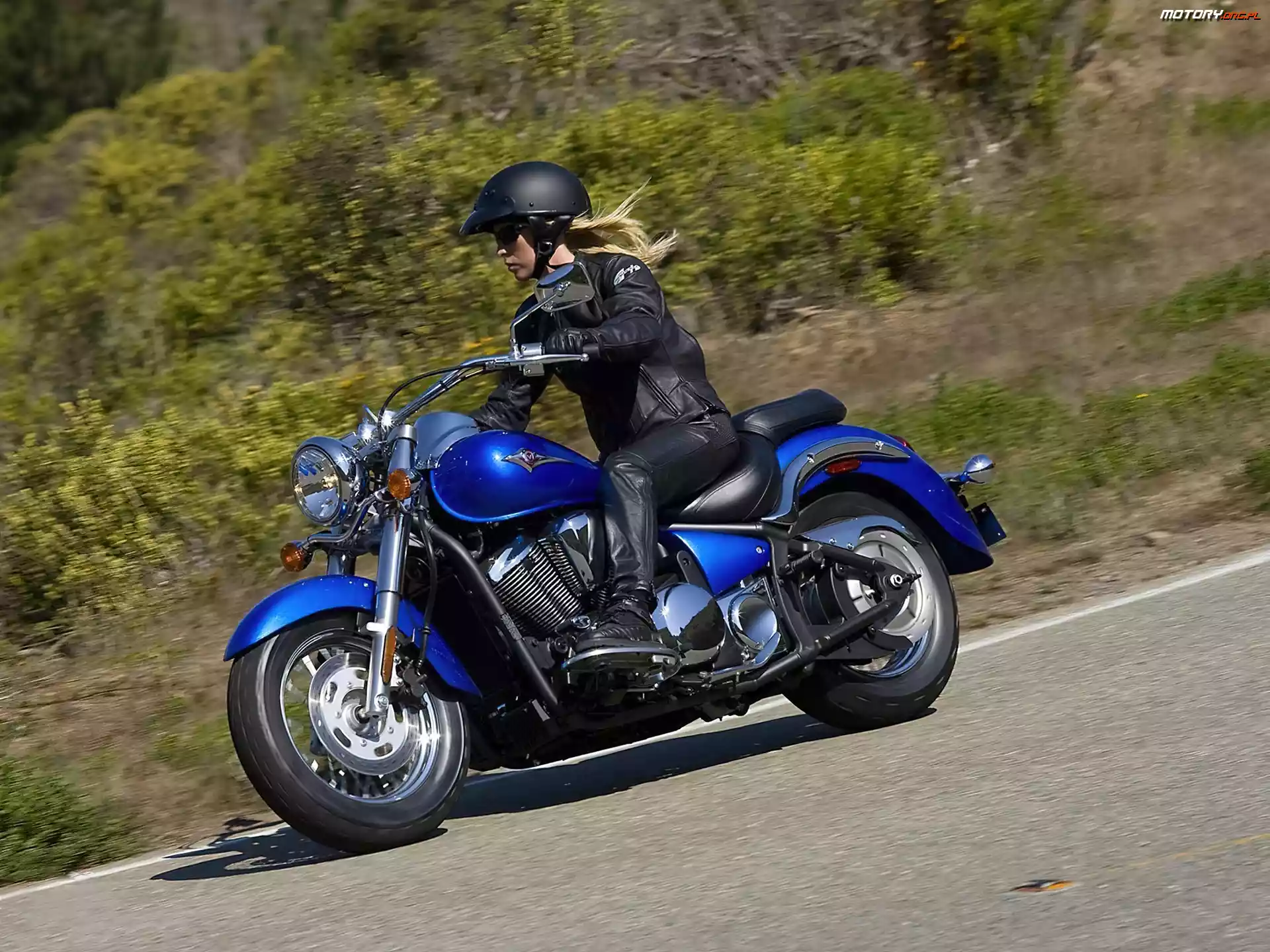 Motocyklistka, Triumph America