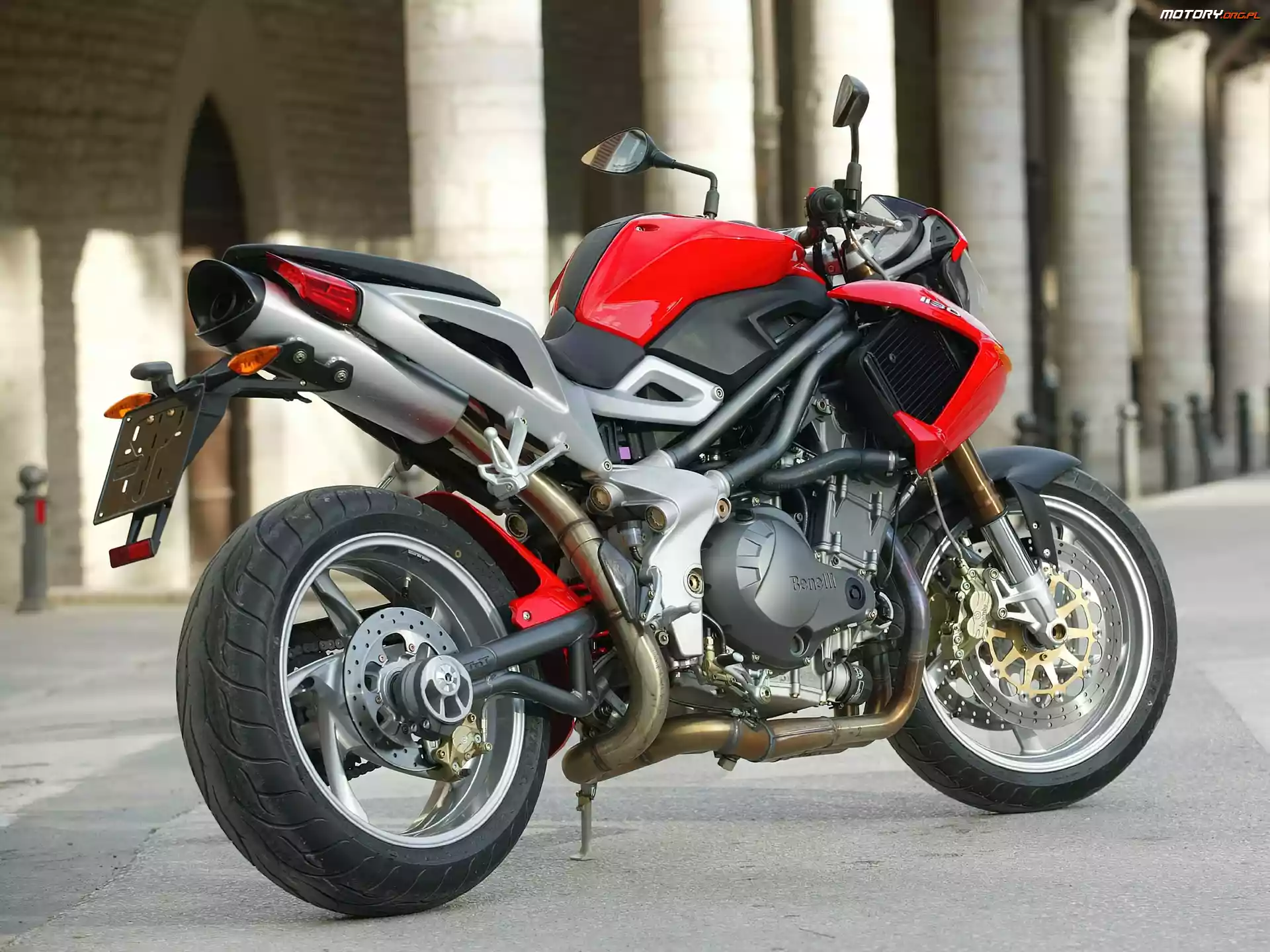Napędowy, Benelli TNT 1130, Łańcuch