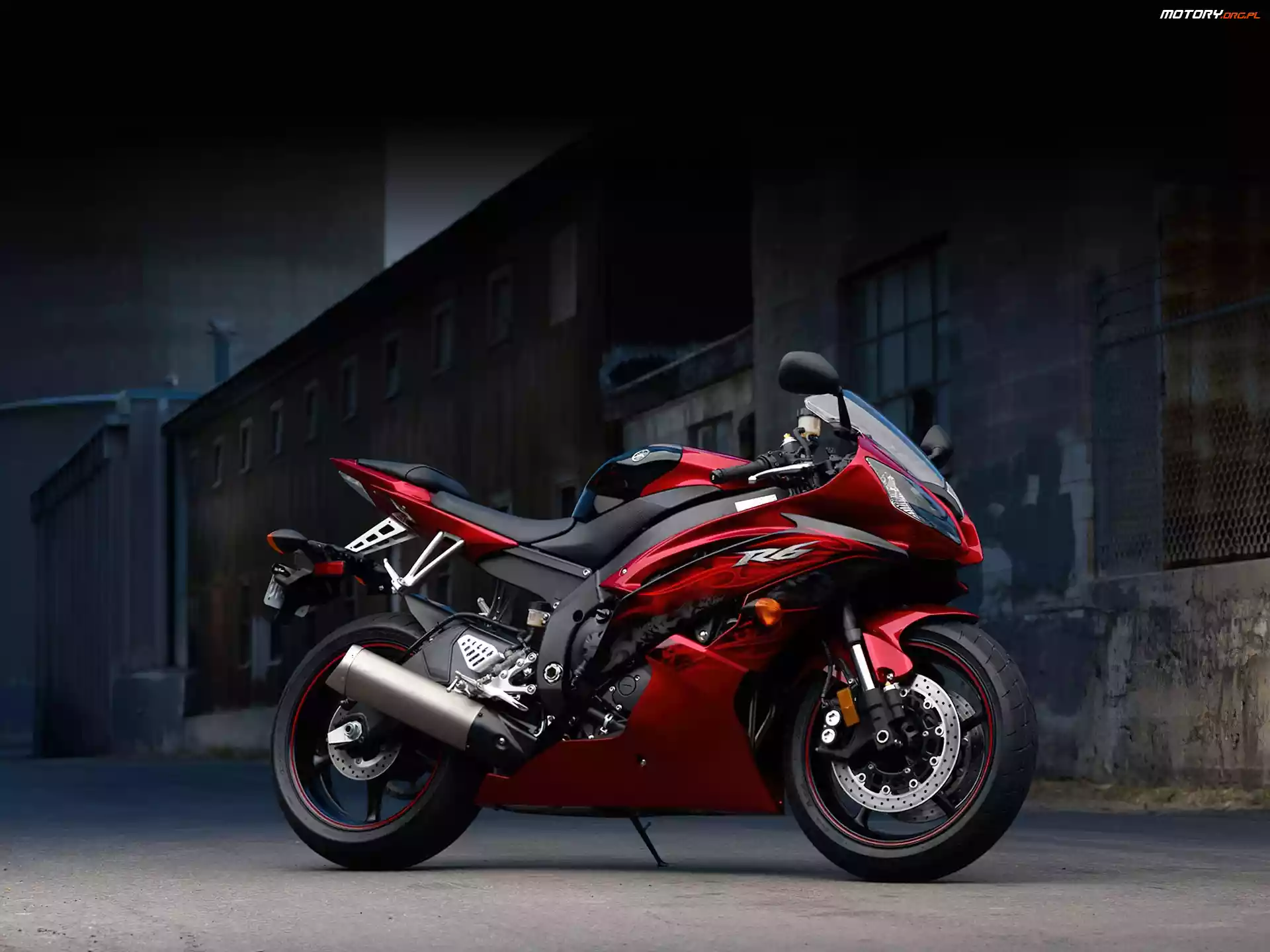 Yamaha YZF R6, Bordowa