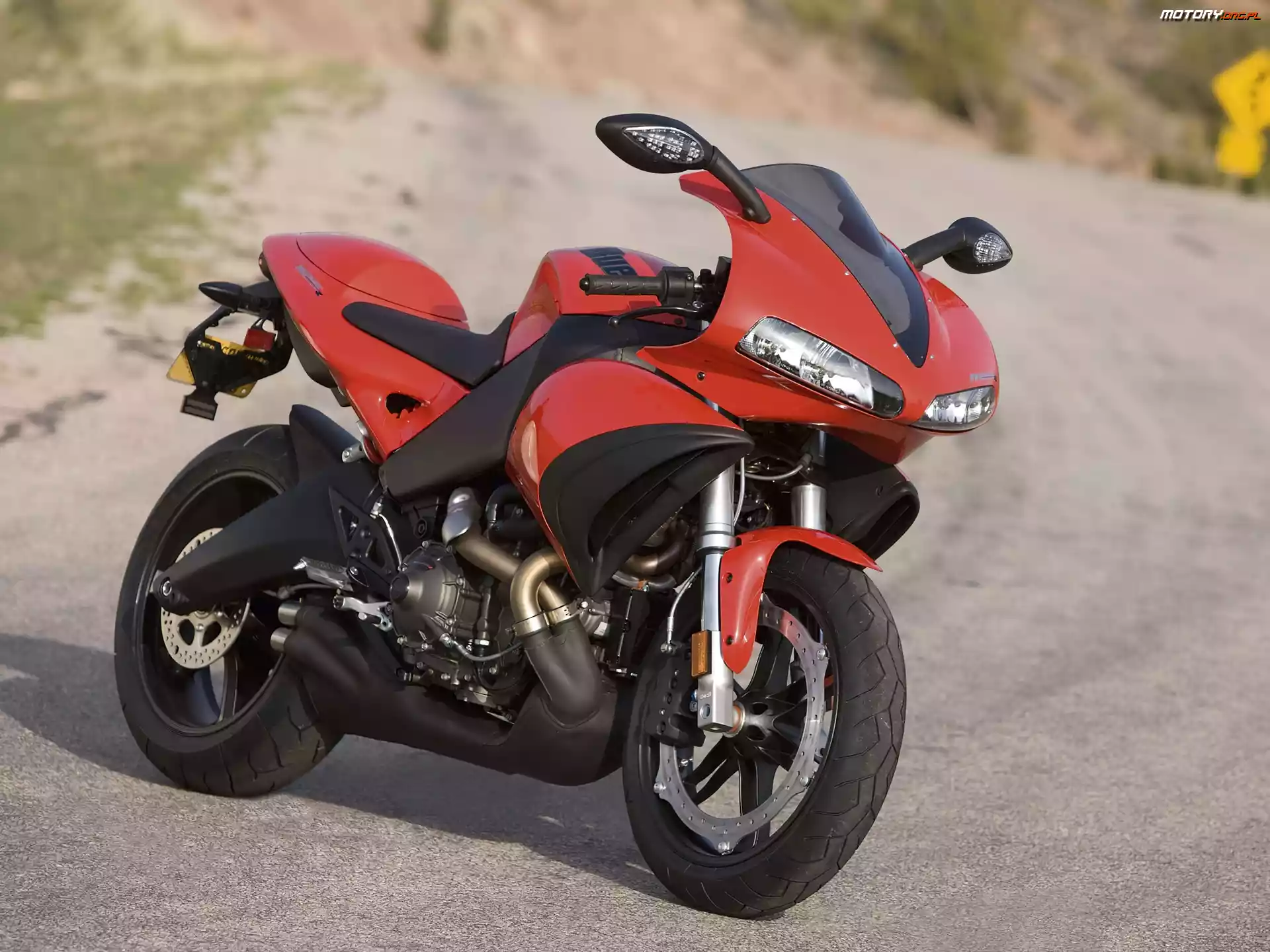 Zabudowana, Buell 1125R, Wersja