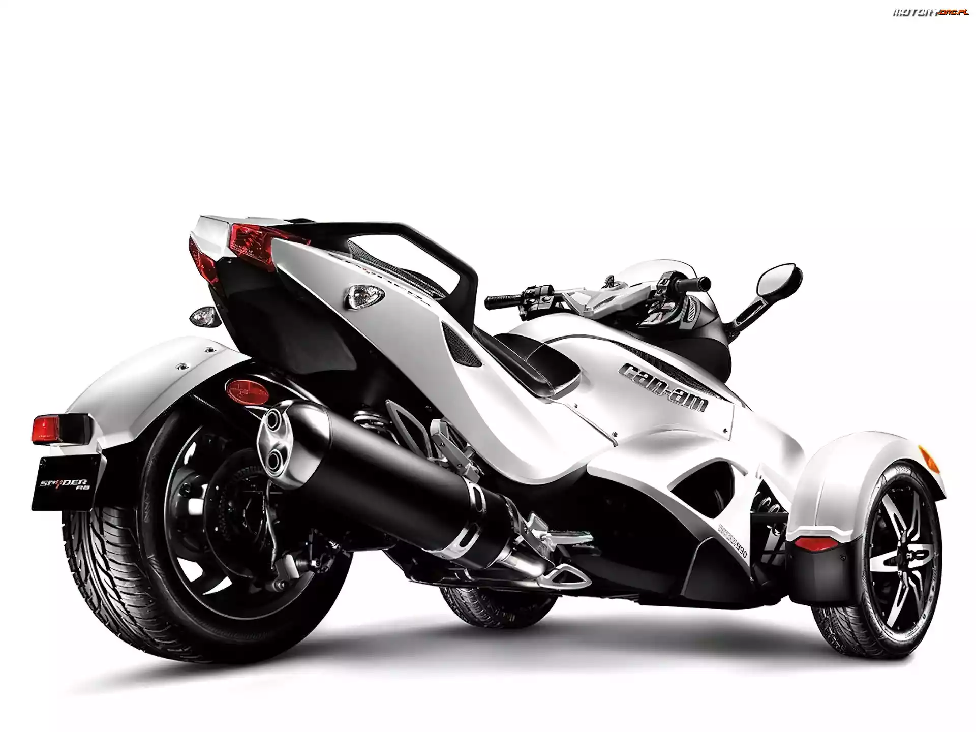 Wydechowy, Can-Am Spyder RS, Układ
