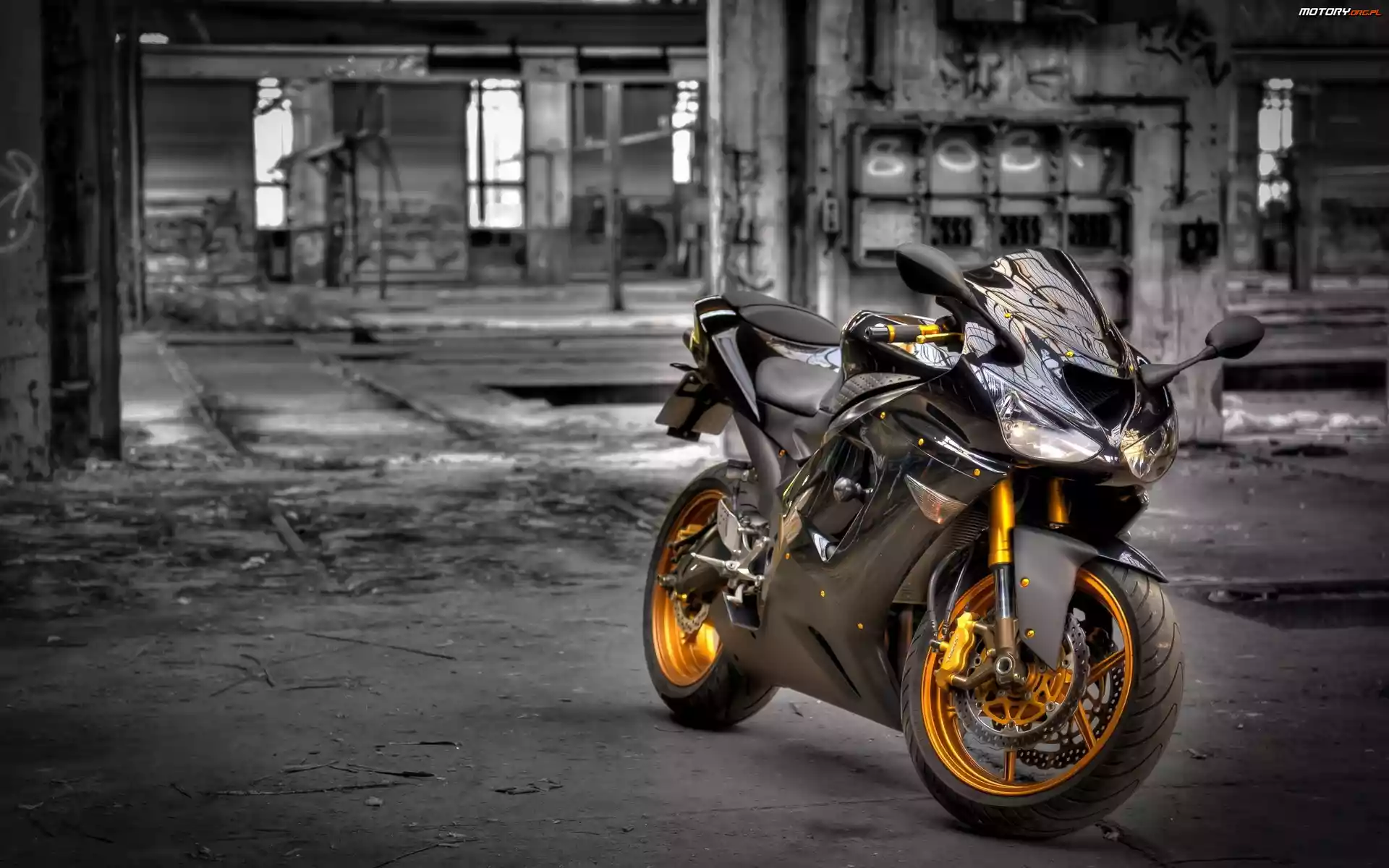 Czarny, Kawasaki ZX-6R Ninja