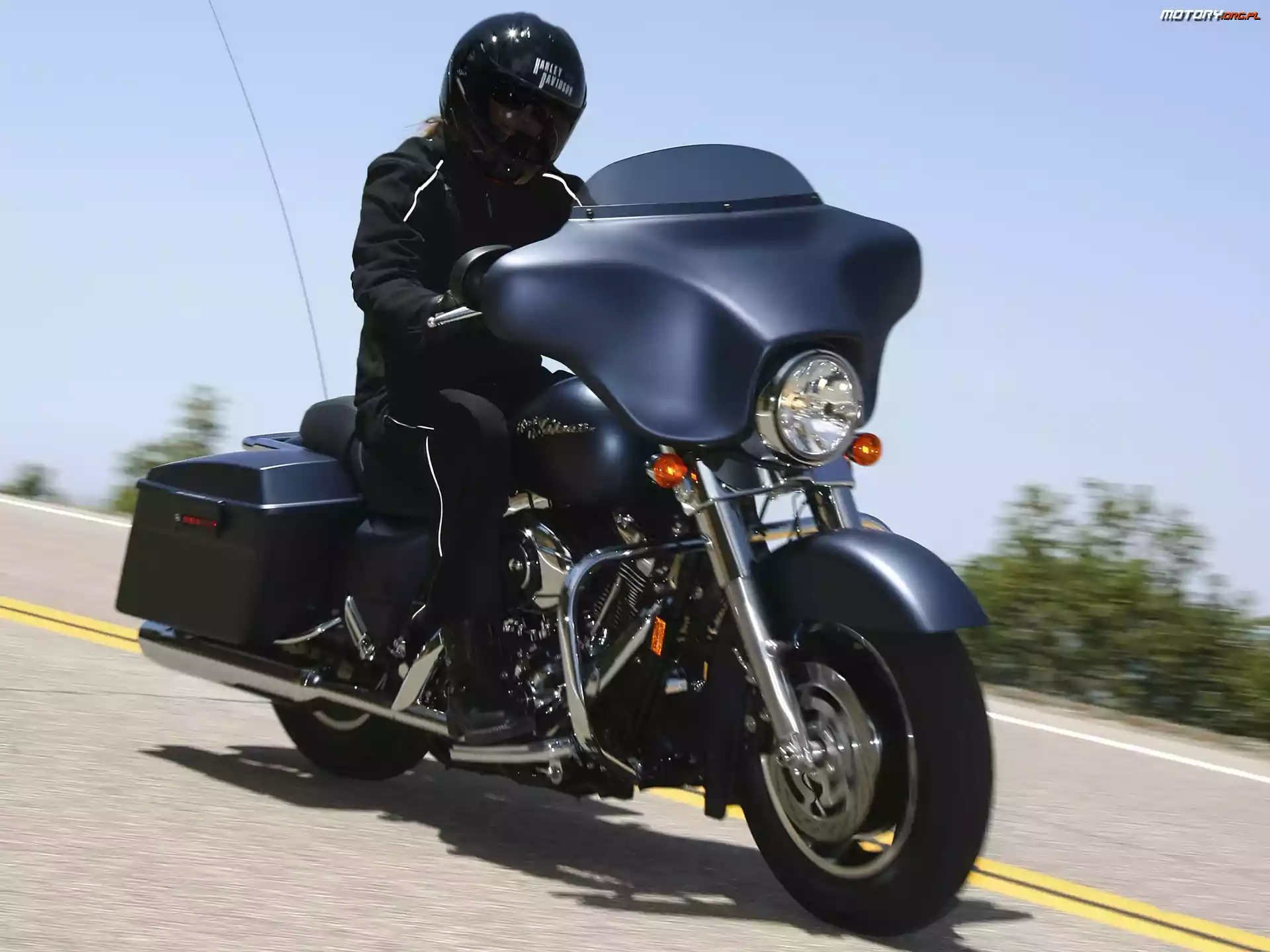 Boczne, Harley-Davidson Touring Street Glide, Kufry