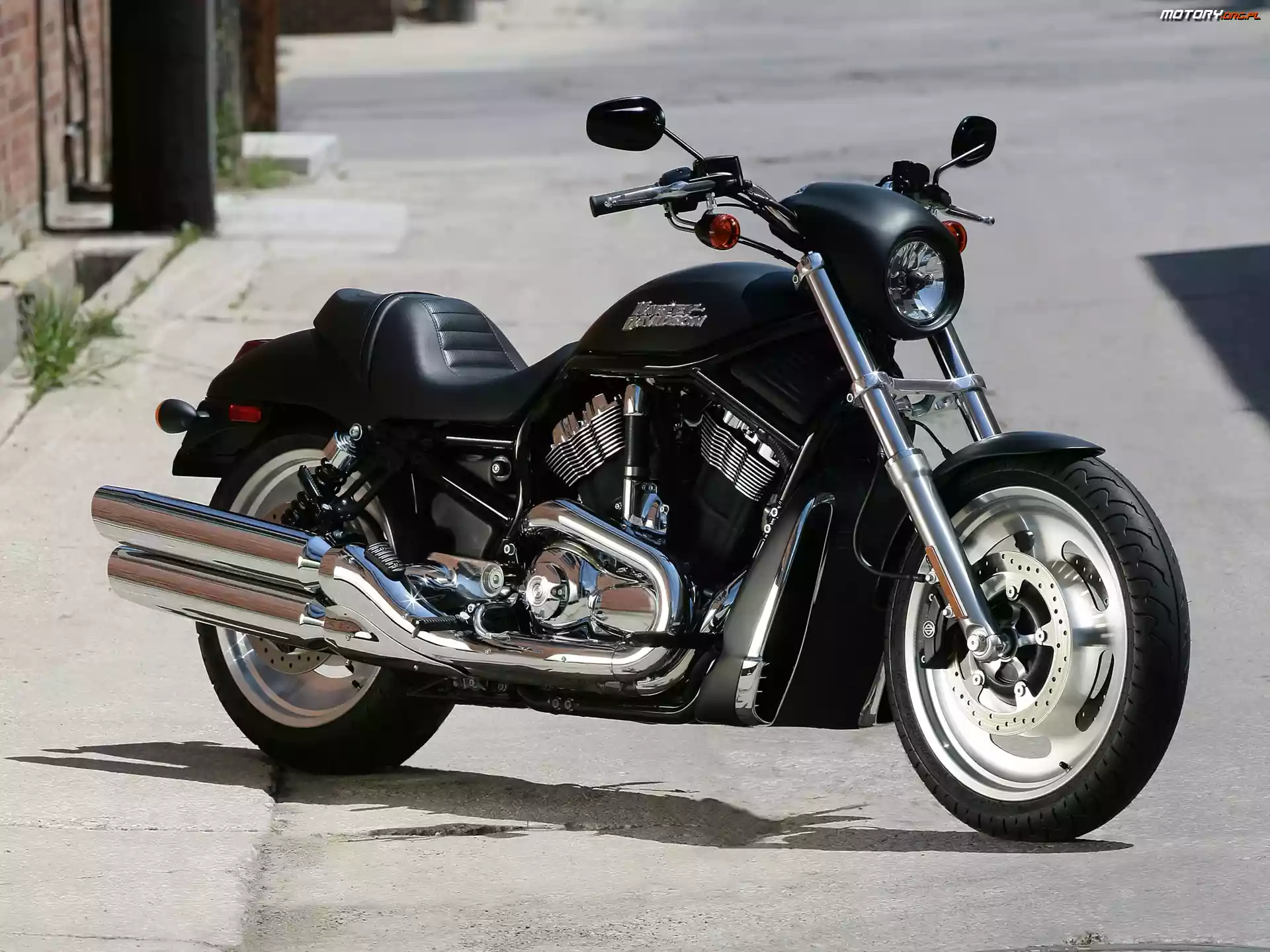 Chrom, Harley-Davidson VRSC Night Rod, Wersja