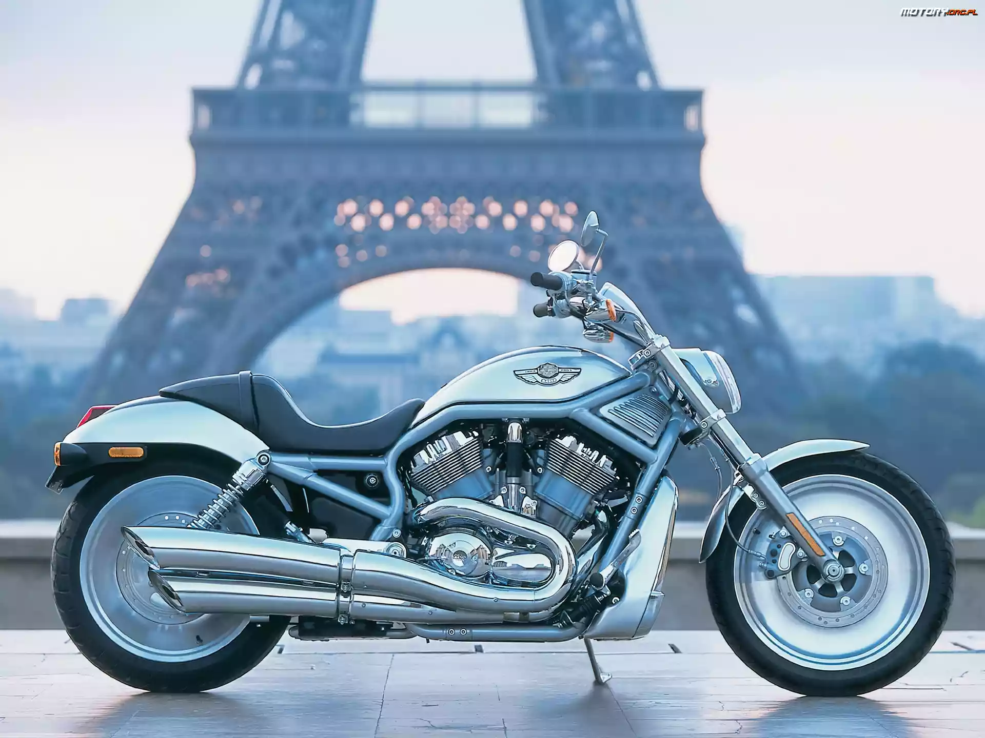 Felgi, Harley-Davidson VRSC V-Rod, Pełne