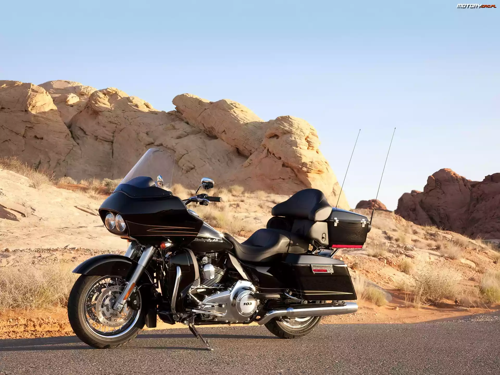Owiewka, Harley Davidson Road Glide Ultra, Szyba