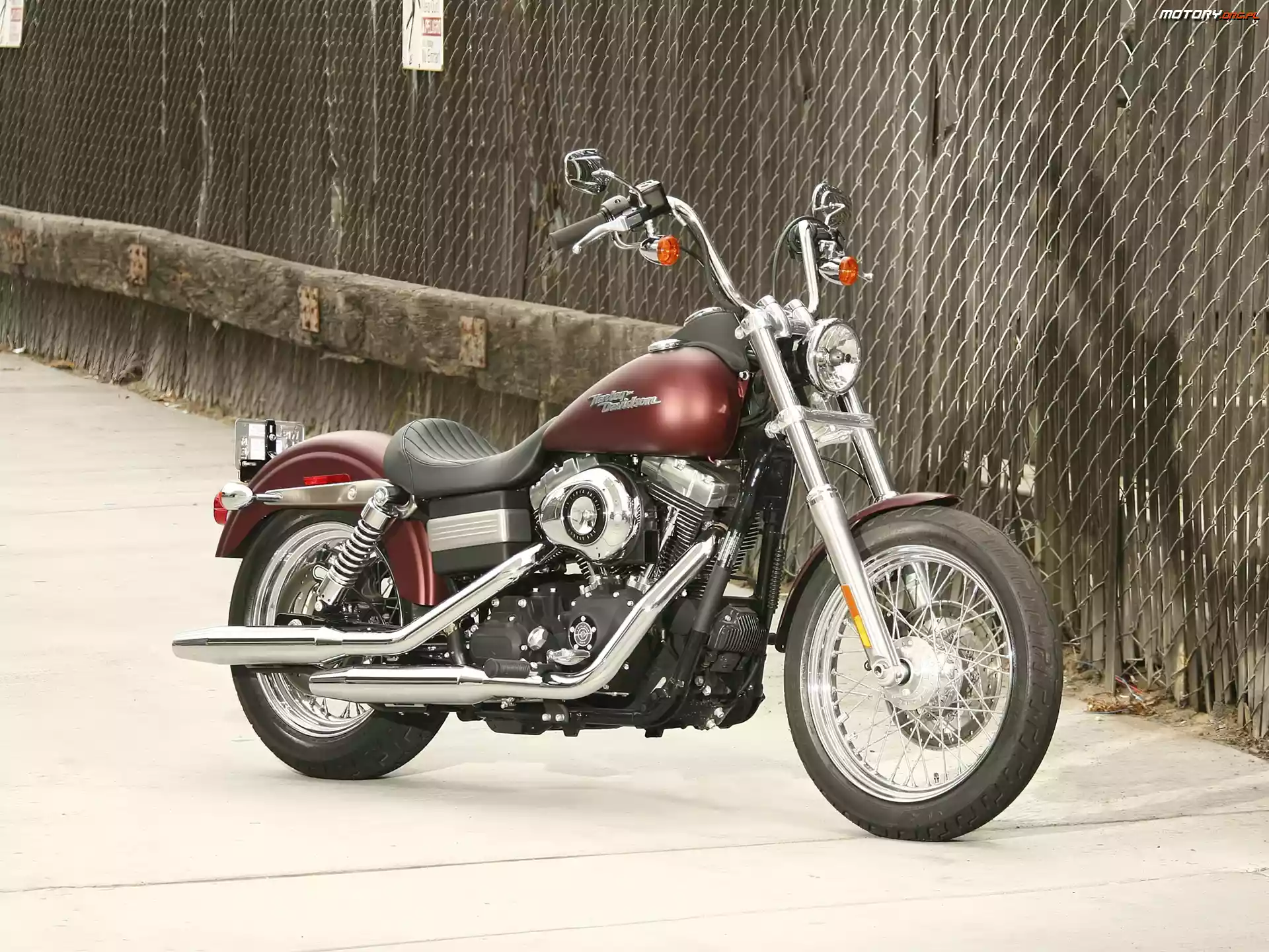 Szprychy, Harley Davidson Dyna Street Bob, Silnik