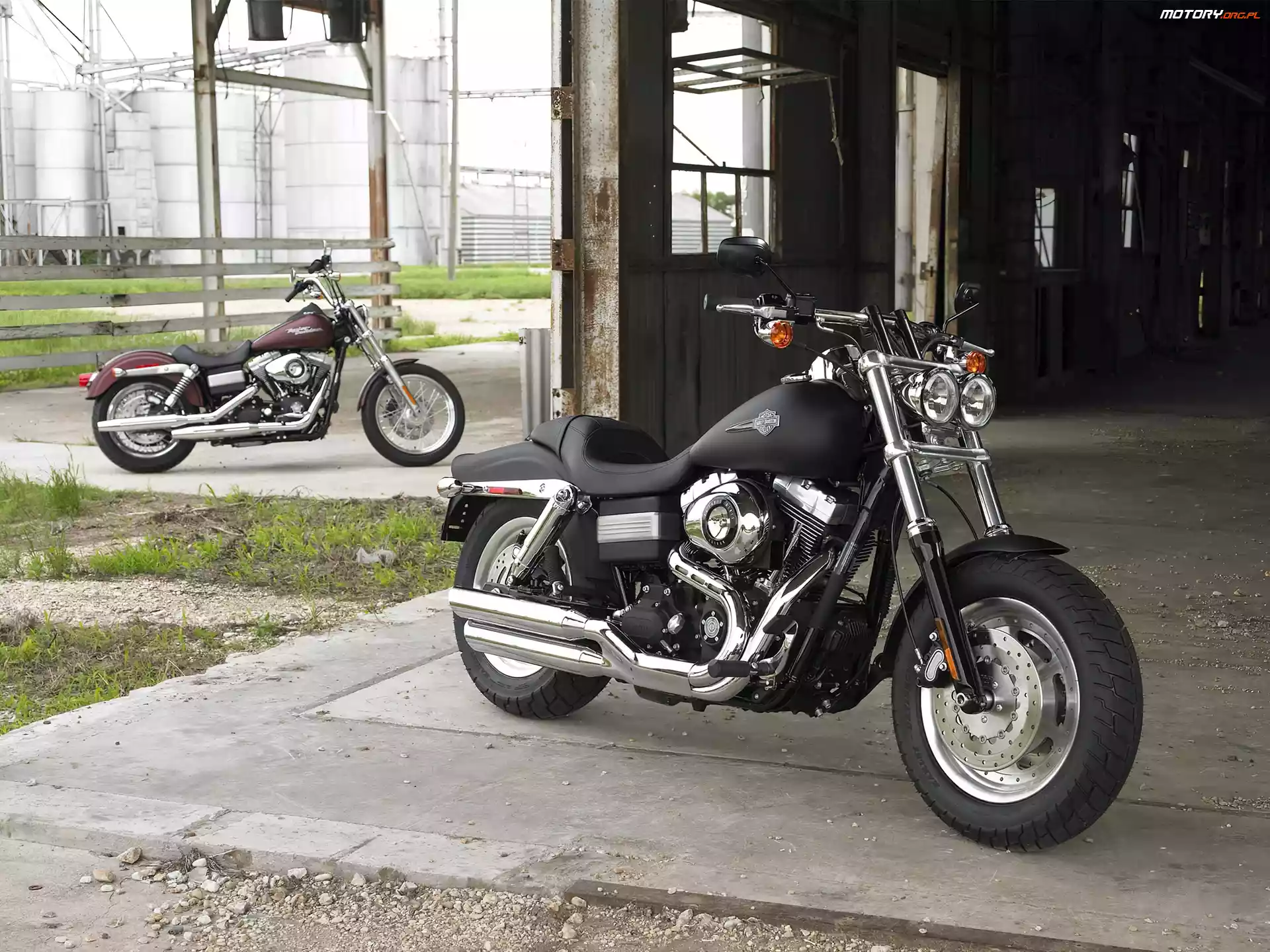 Mat, Harley-Davidson Dyna Super Glide Custom, Czarny