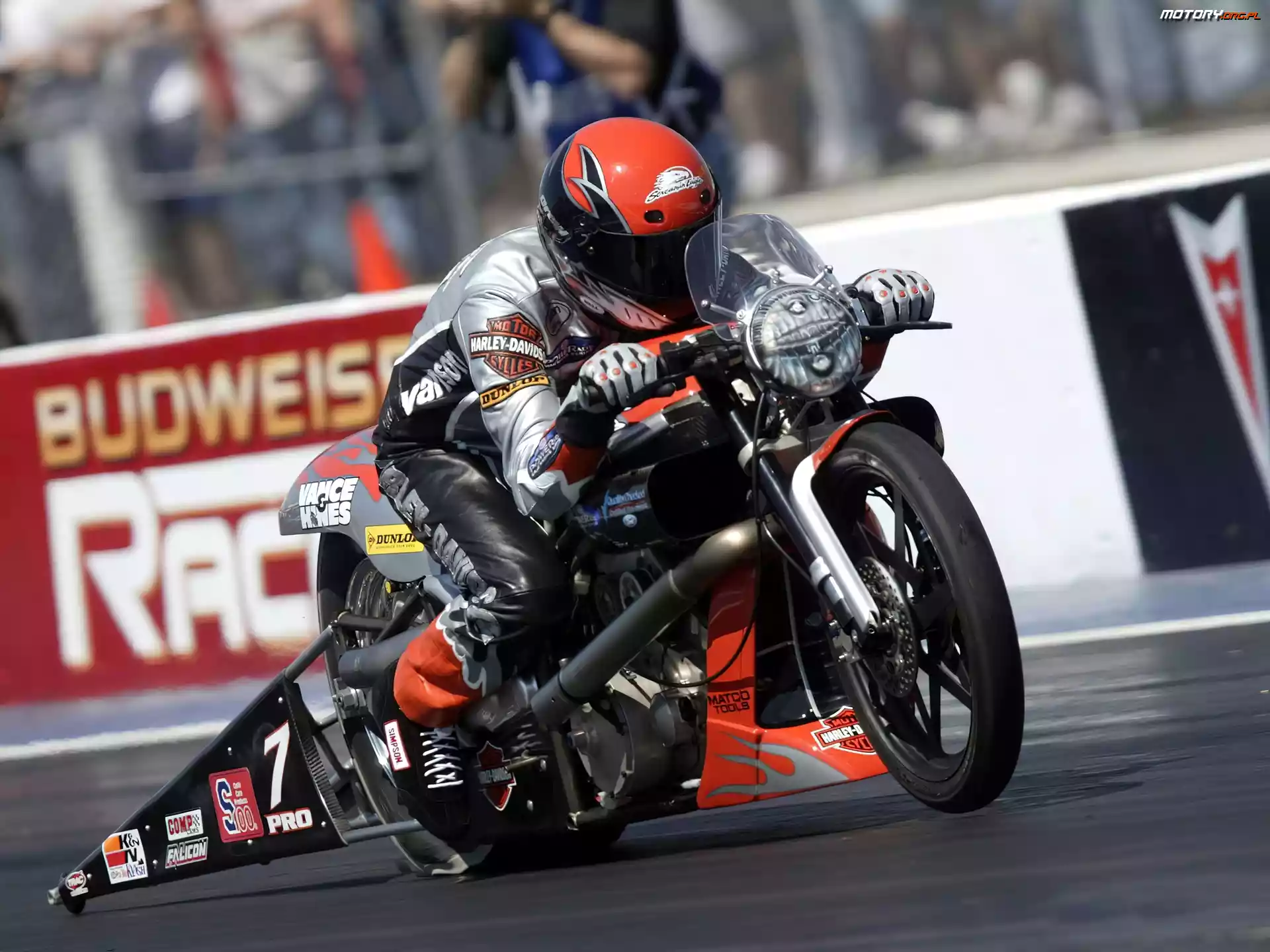 Ramy, Harley Davidson V-Rod Muscle Drag, Wzmocnienie