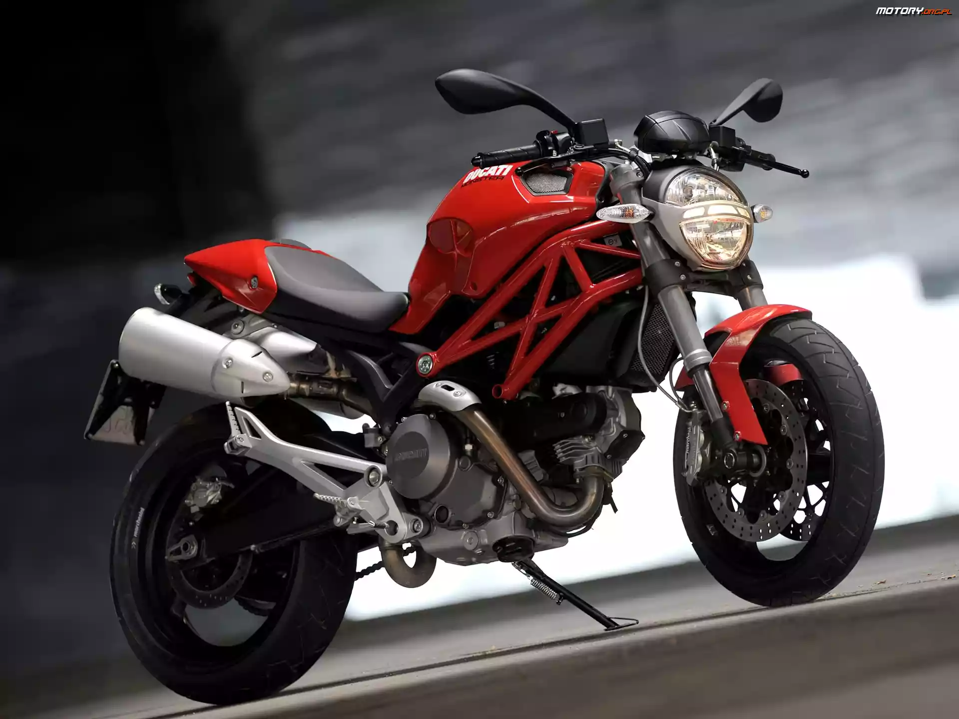 Stopka, Ducati Monster 696