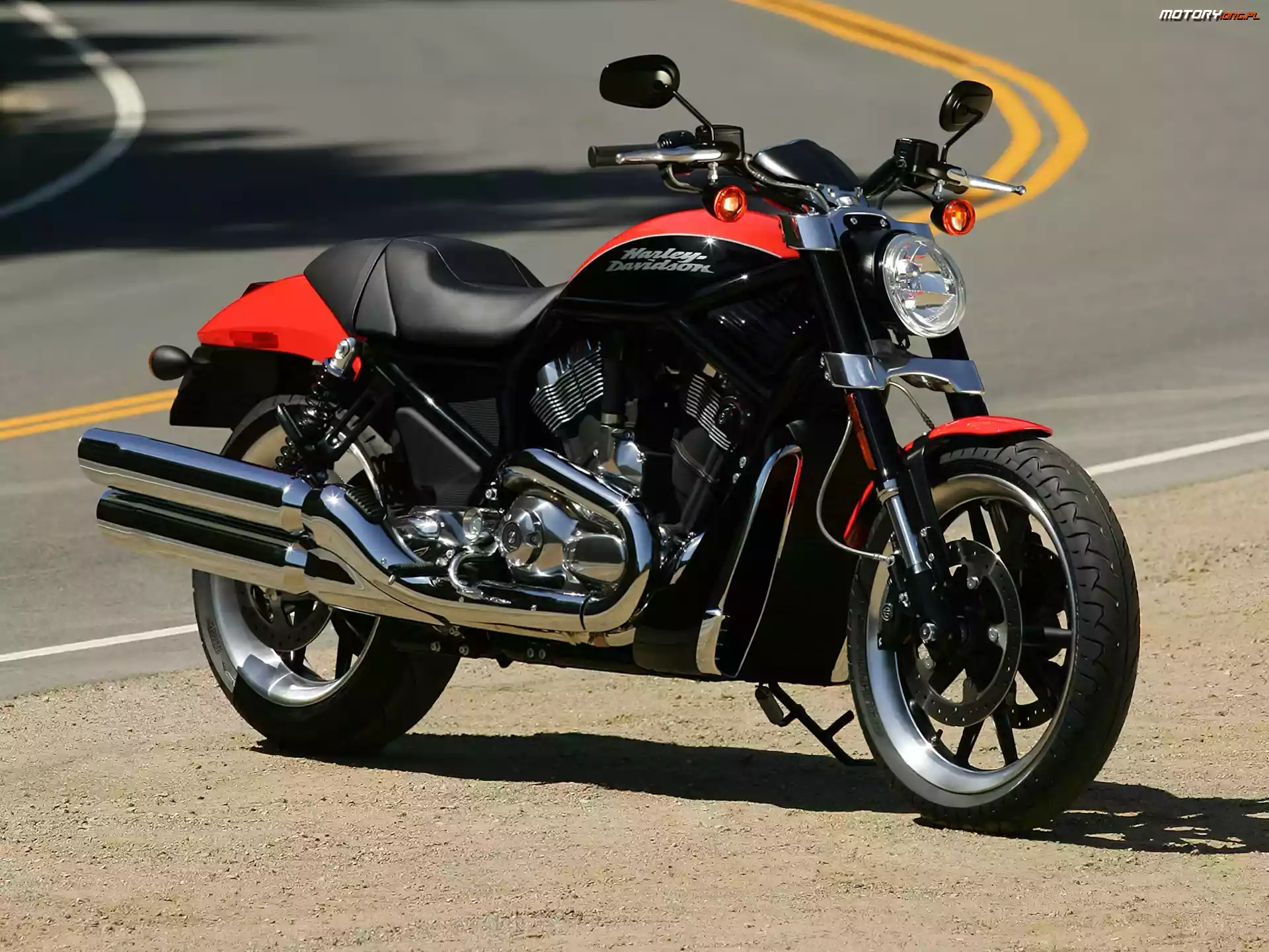 Czarny, Harley Davidson Street Rod, Pomarańczowo