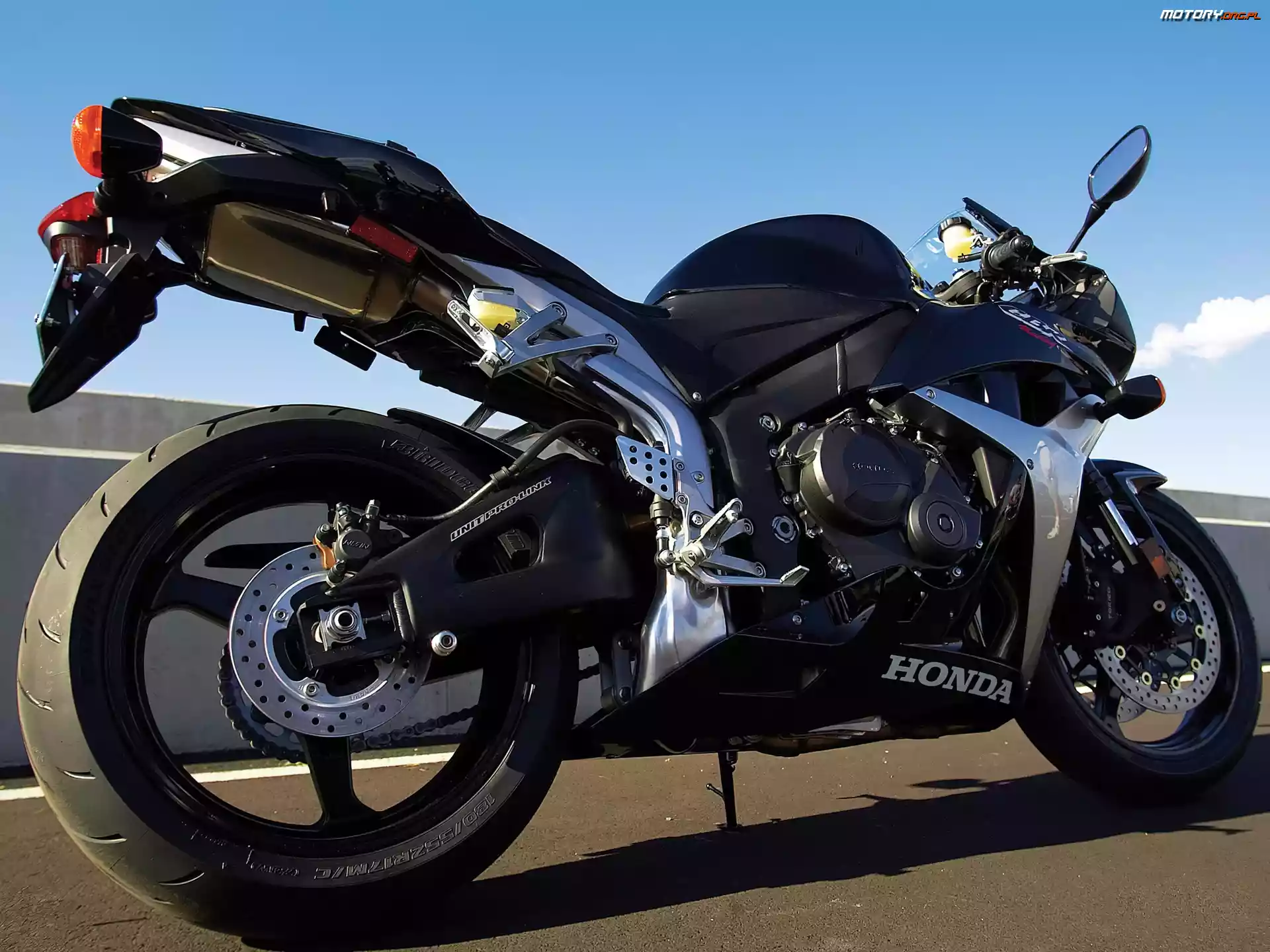 Wahacz, Honda CBR600RR, Czarny