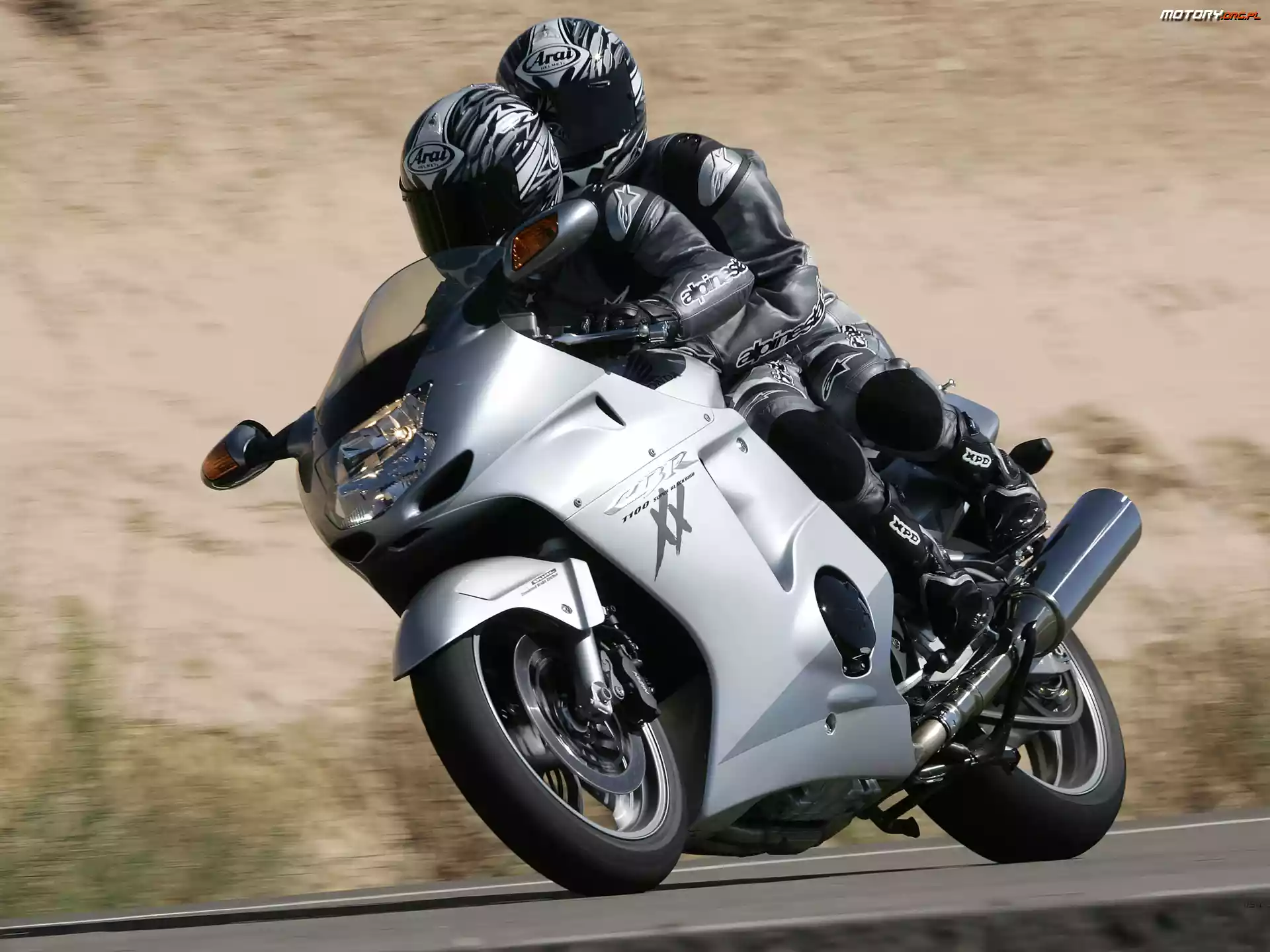 Zakręt, Honda CBR1100XX, Trasa