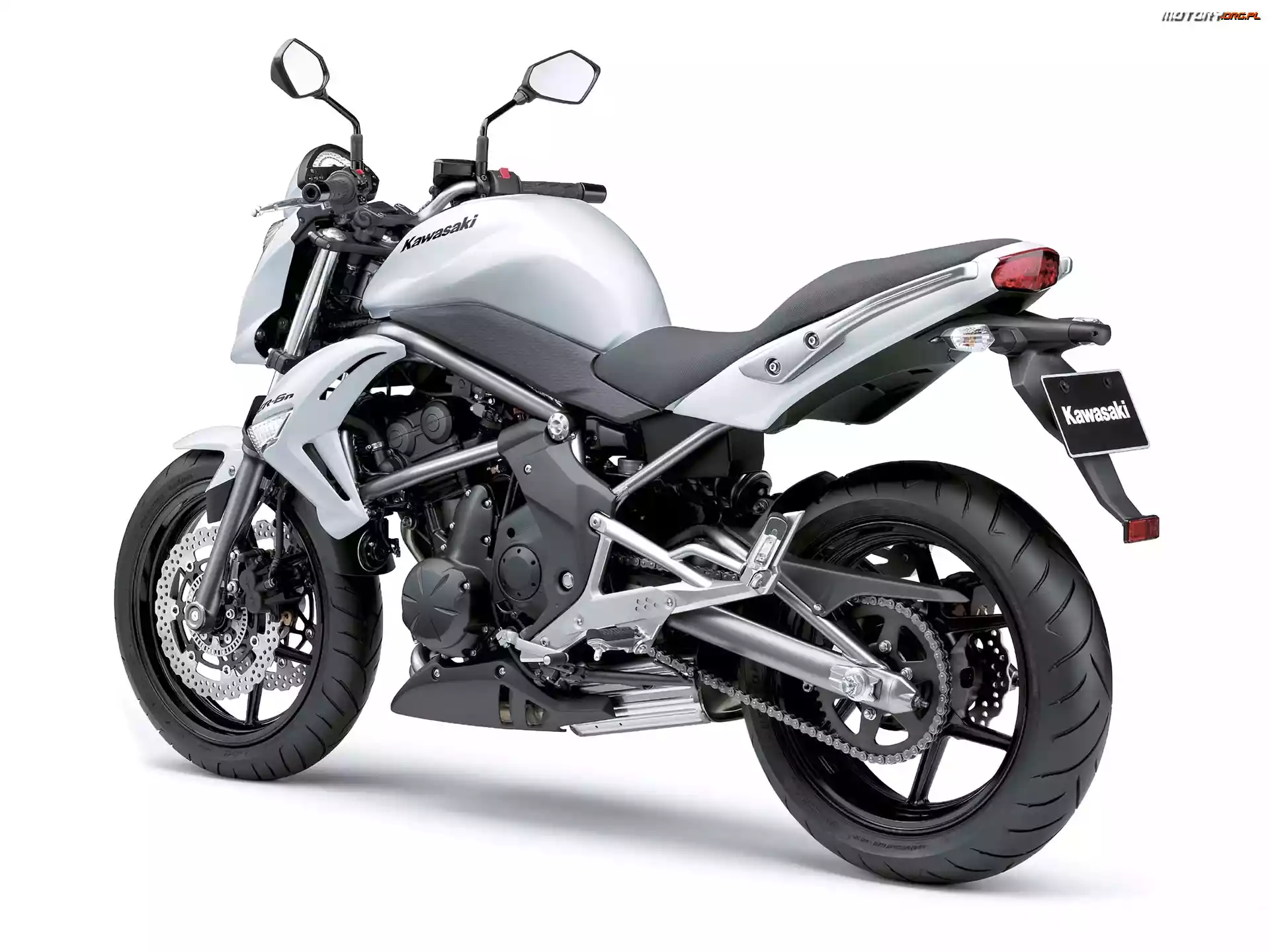 Opona, Kawasaki ER-6N, Wahacz