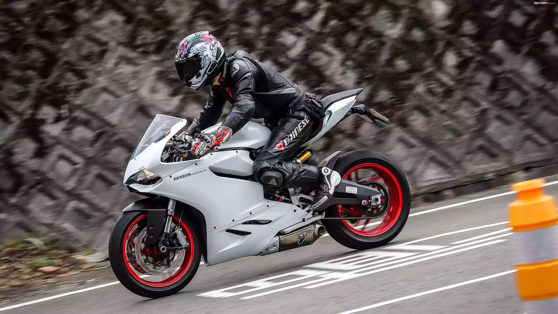 Ducati 899 Panigale, Motocykl