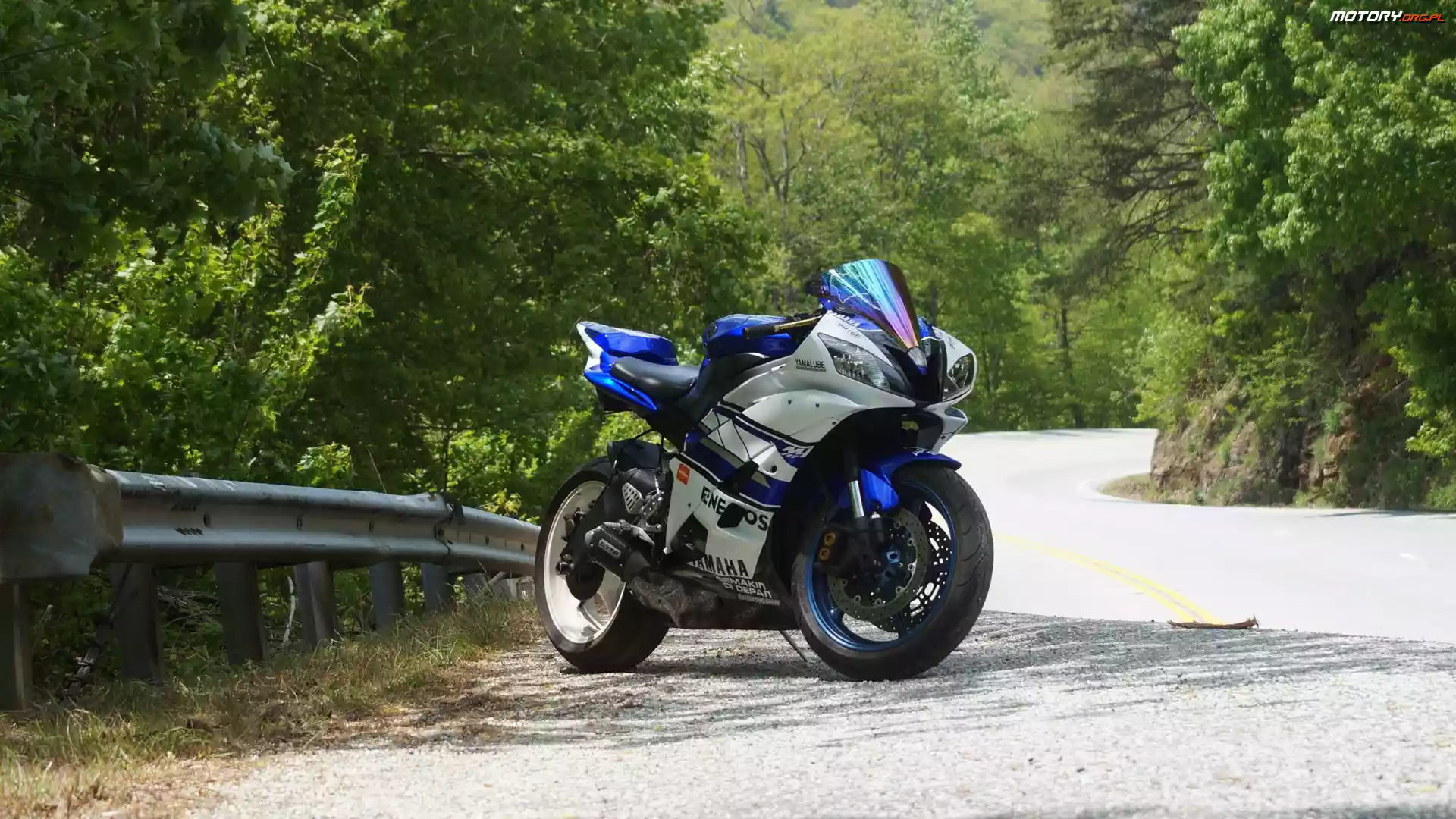 Yamaha YZF-R6, Motocykl