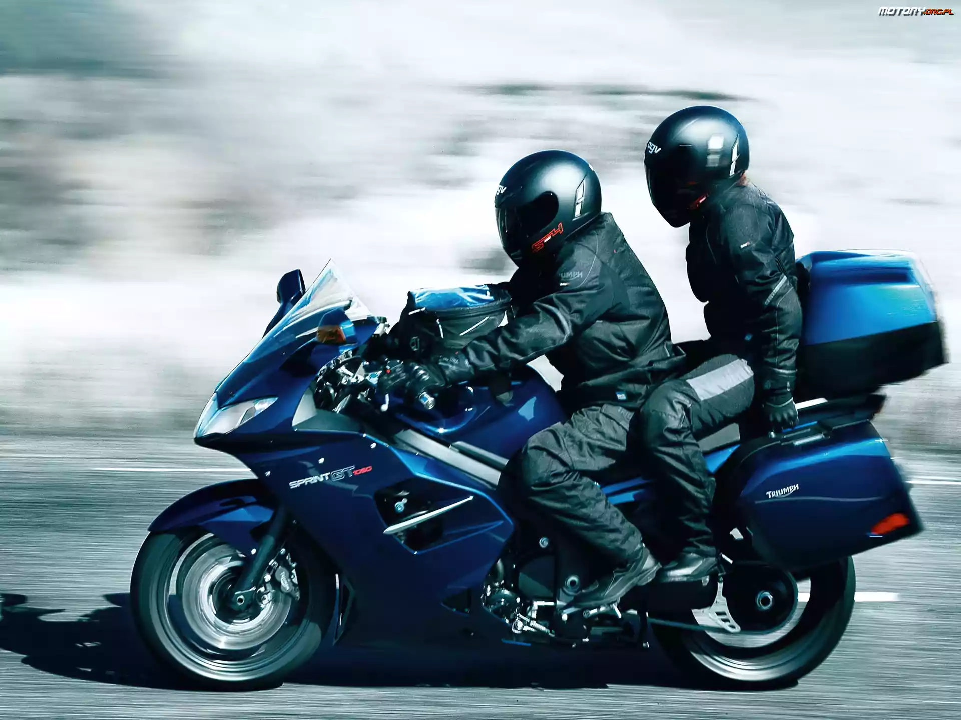 AGV S-4, Triumph Sprint GT, Kask
