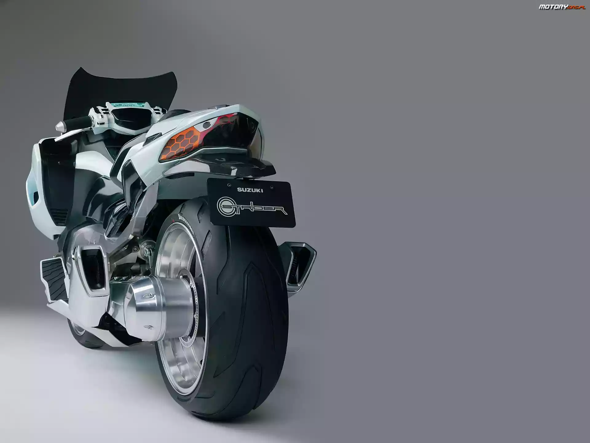 Tokyo, Suzuki G-Strider, Debiut