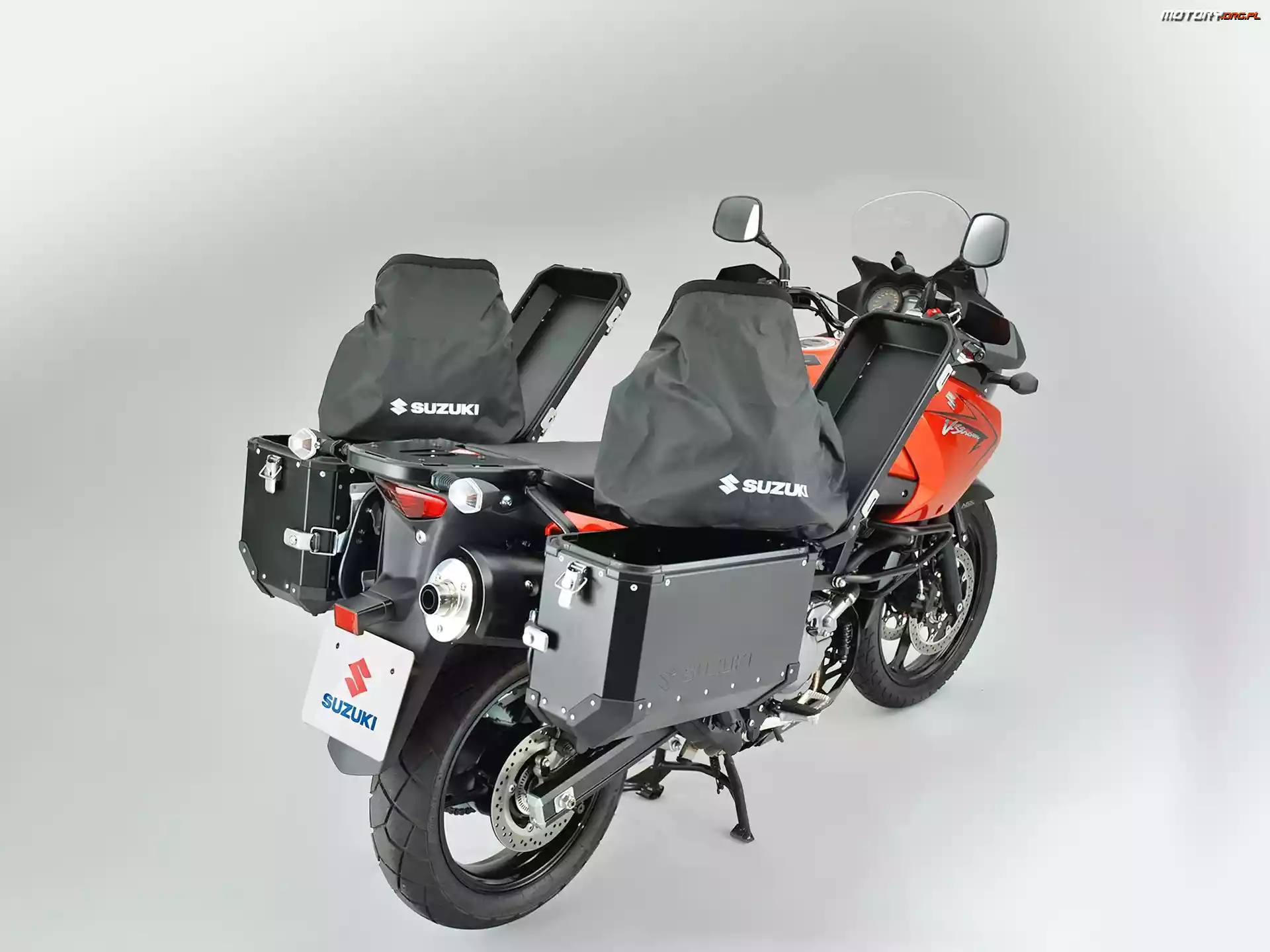 Sakwy, Suzuki DL650 V-Strom, Oryginalne