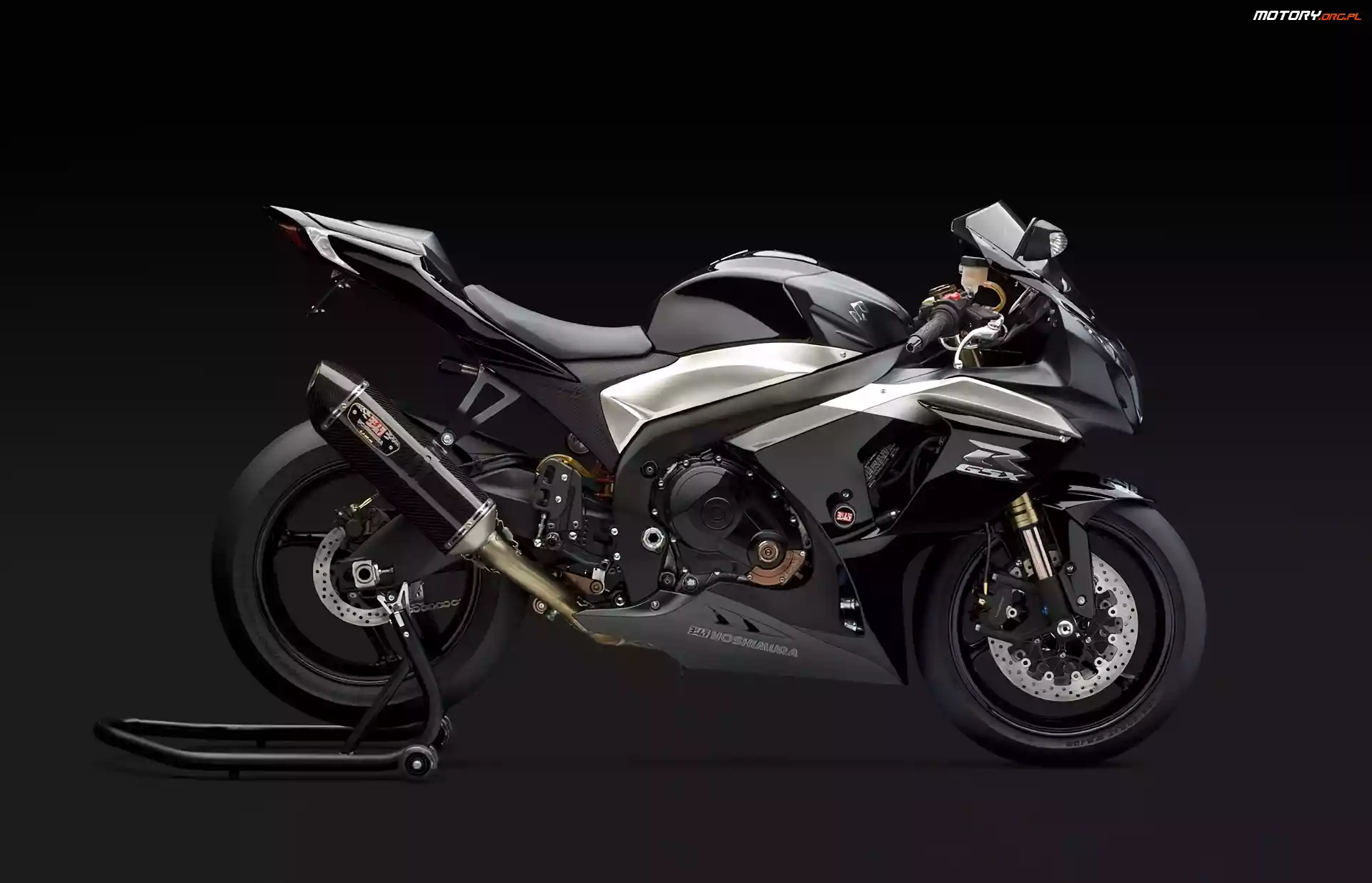 Sportowy, Suzuki GSX-R 1000, Tłumik
