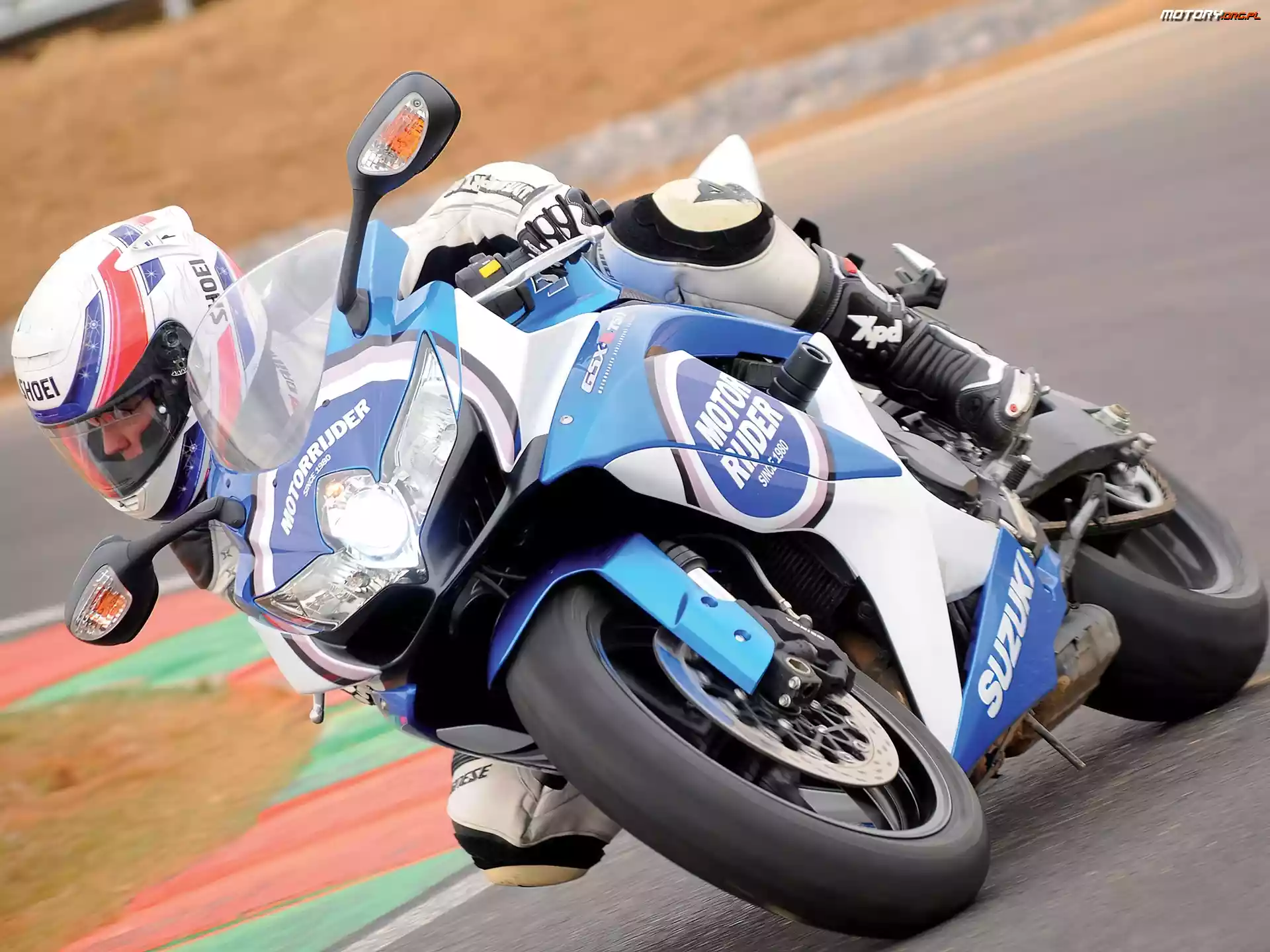 Wyścigowy, Suzuki GSX-R750, Tor