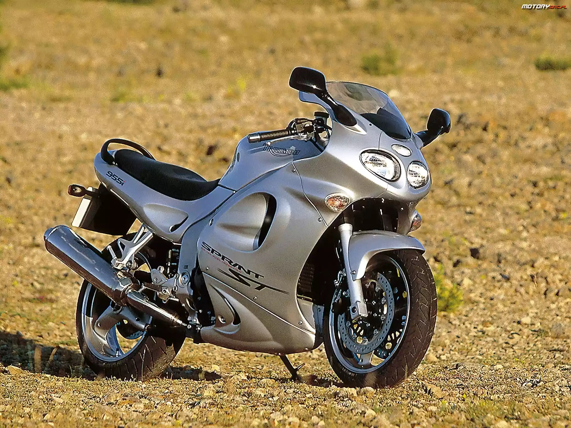 Czasza, Triumph Sprint ST
