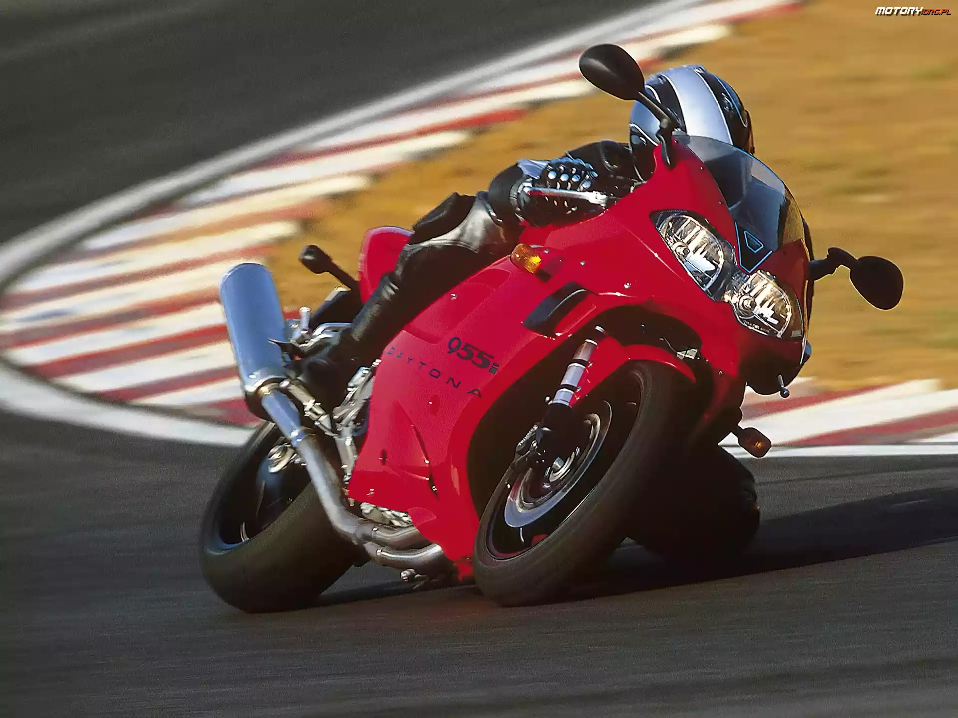 Kolano, Triumph Daytona 955i, Tor