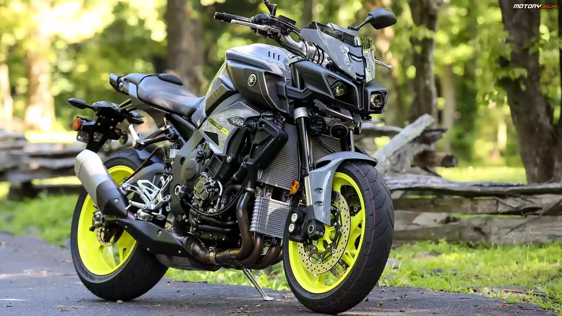 Motocykl, Yamaha FZ10