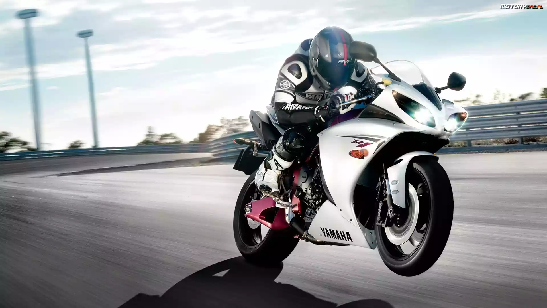 Tor, Yamaha, R1