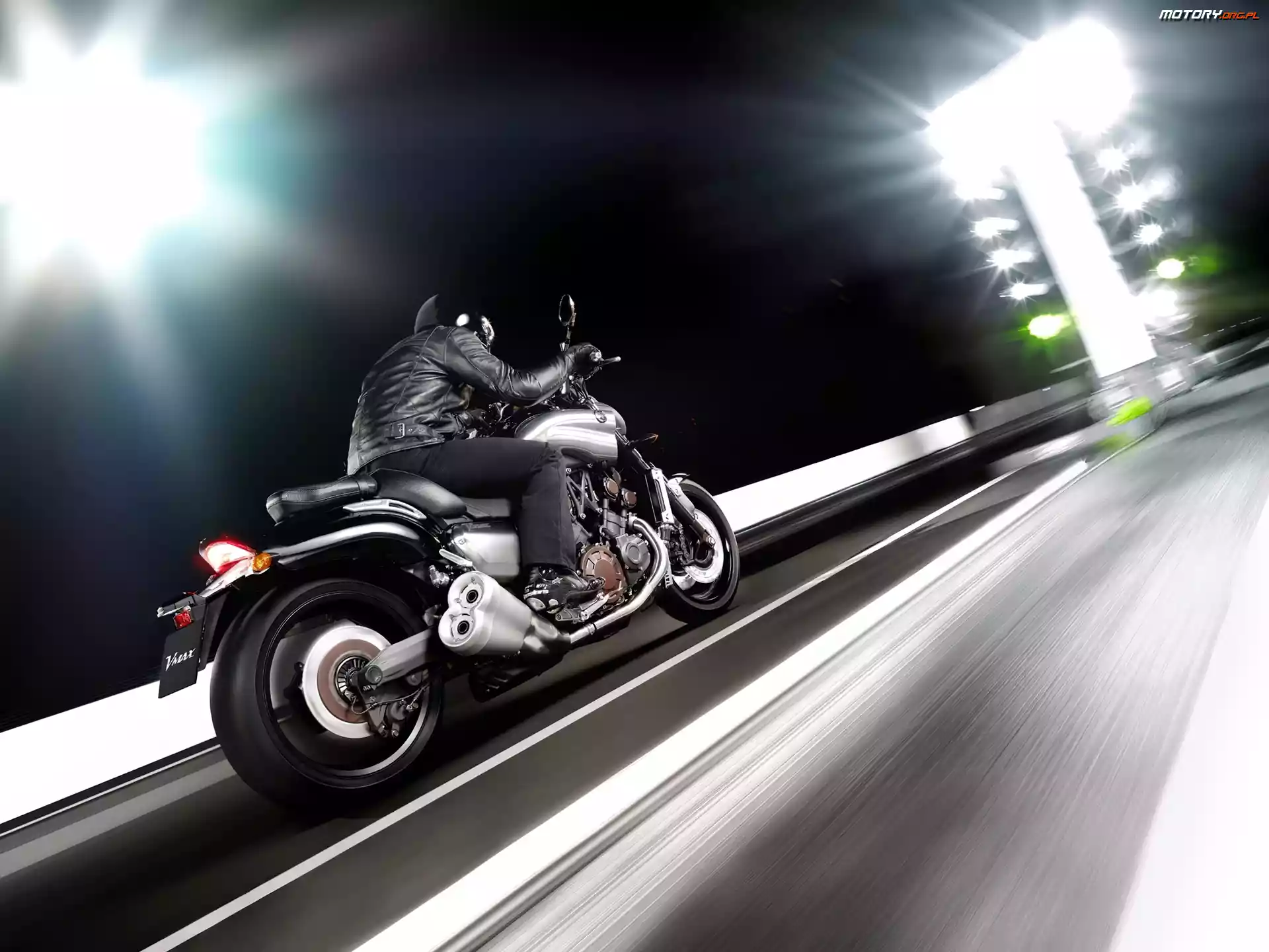 Tor, Drag, Yamaha V-Max, Wyścigowy